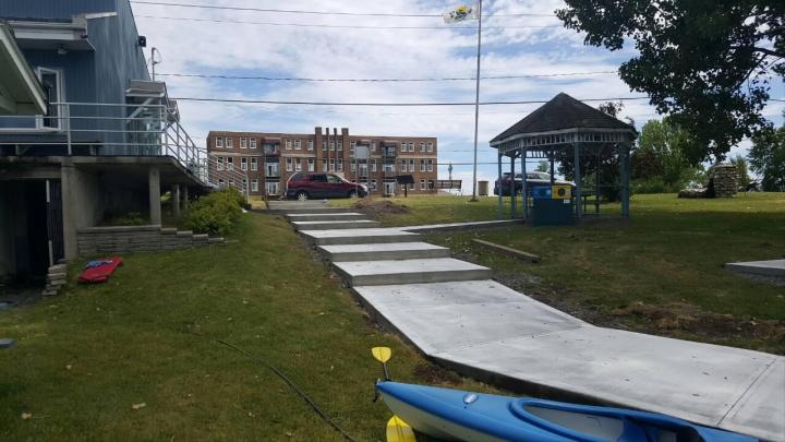 Coffrage béton extérieur résidentiel Sainte-Clotilde