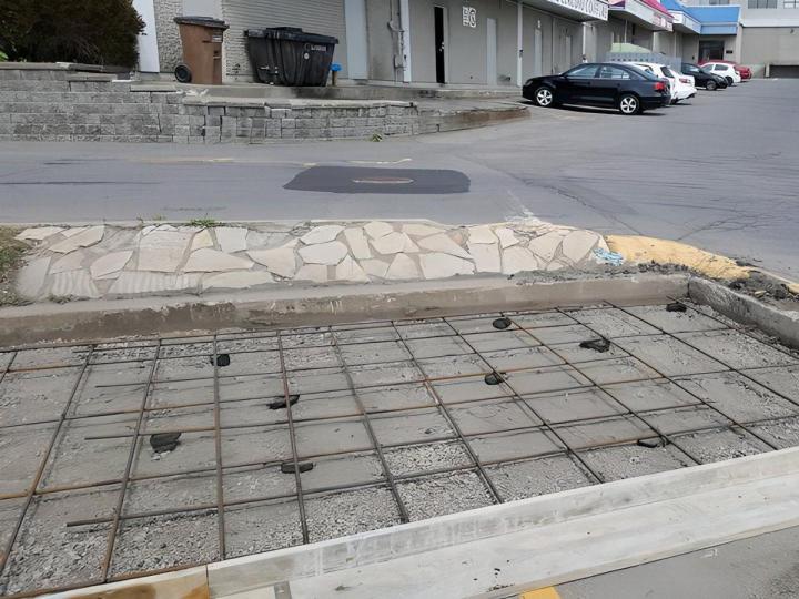 Installation et finition de béton dans divers projets de construction et d’aménagement